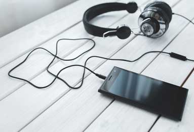 4月末中国外汇储备规模为32048亿美元 环比升幅0.66%